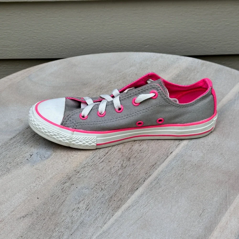 Converse Chuck Taylor All Star Low Top Kids Grey Neon Pink Sneakers Size 2